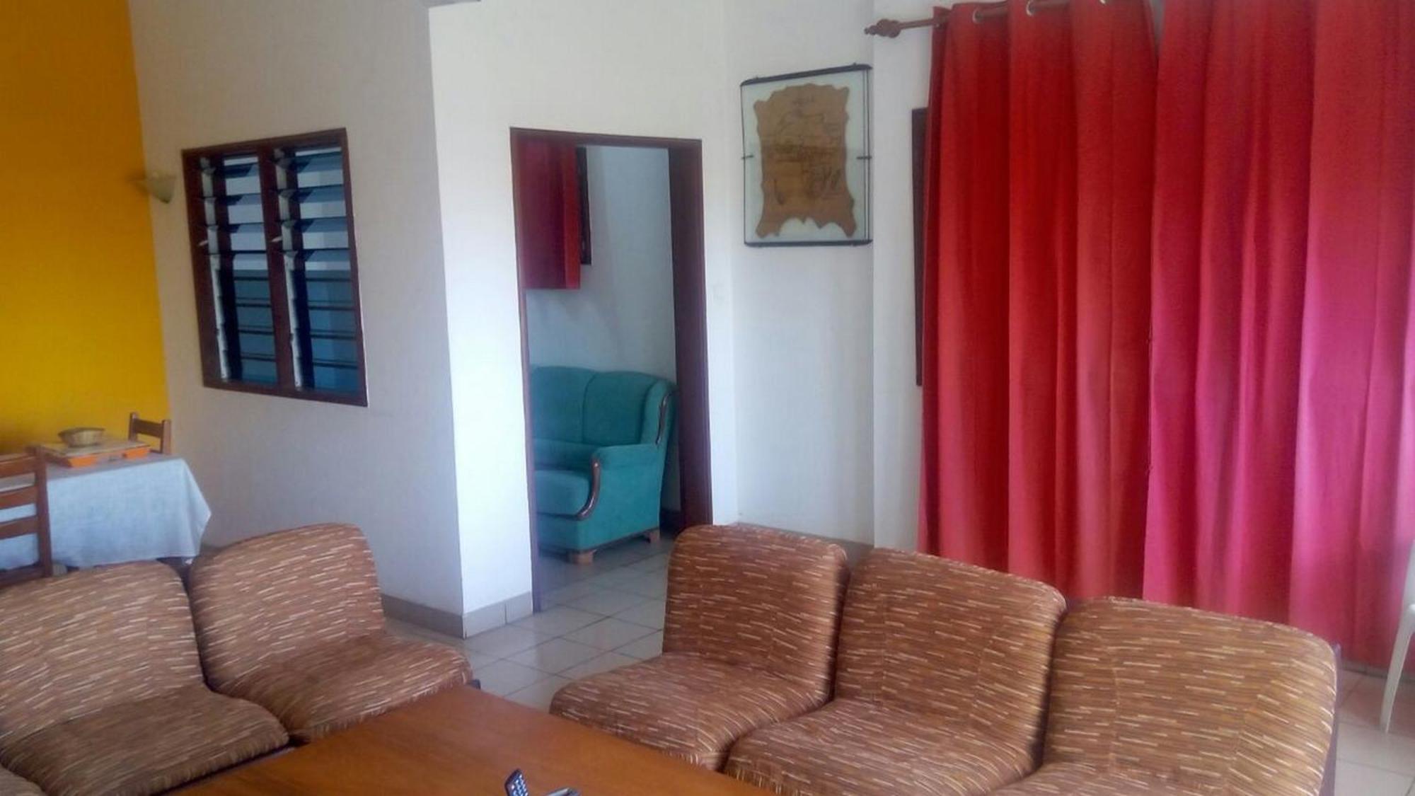 Dodoo Lodge Cotonou Exterior photo