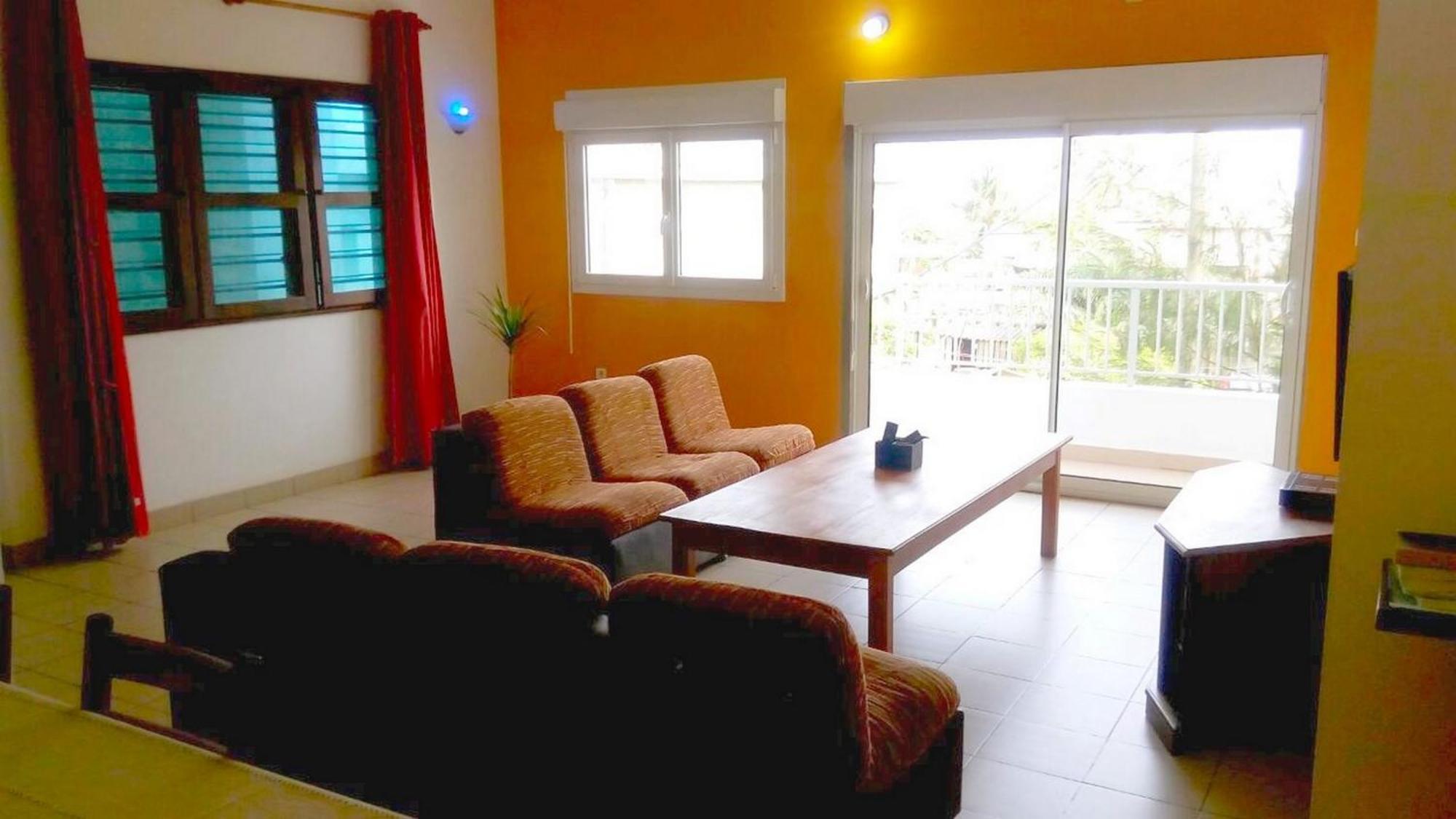 Dodoo Lodge Cotonou Room photo