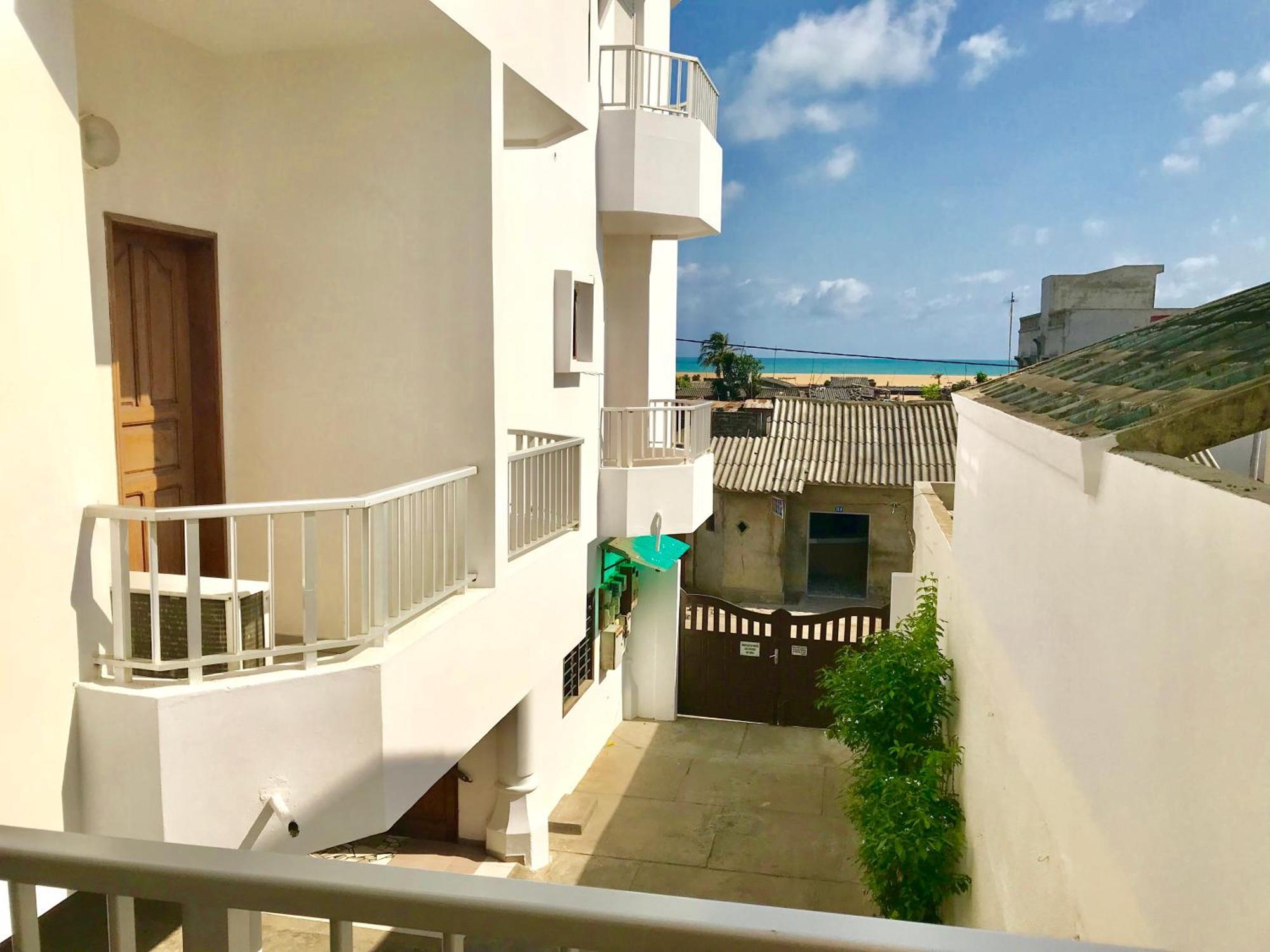 Dodoo Lodge Cotonou Exterior photo