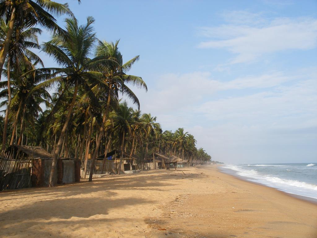 Dodoo Lodge Cotonou Exterior photo