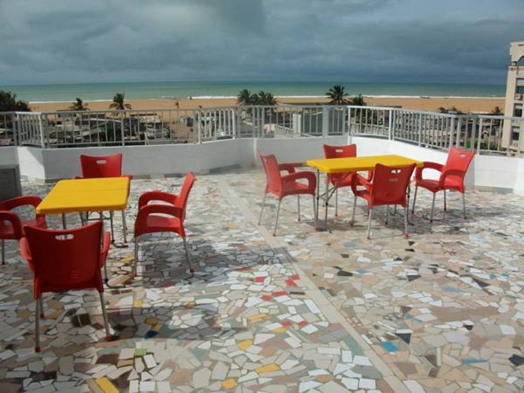 Dodoo Lodge Cotonou Exterior photo