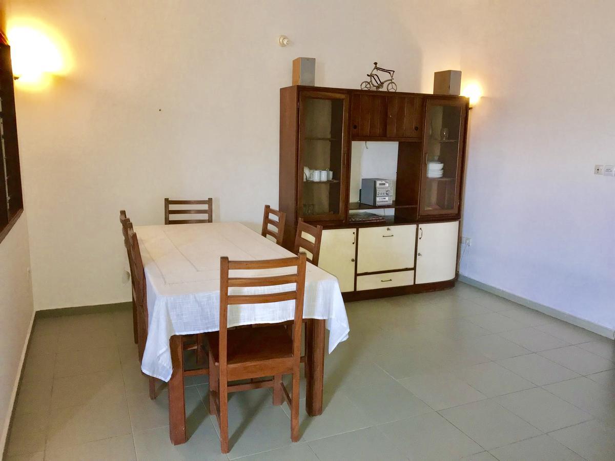 Dodoo Lodge Cotonou Exterior photo
